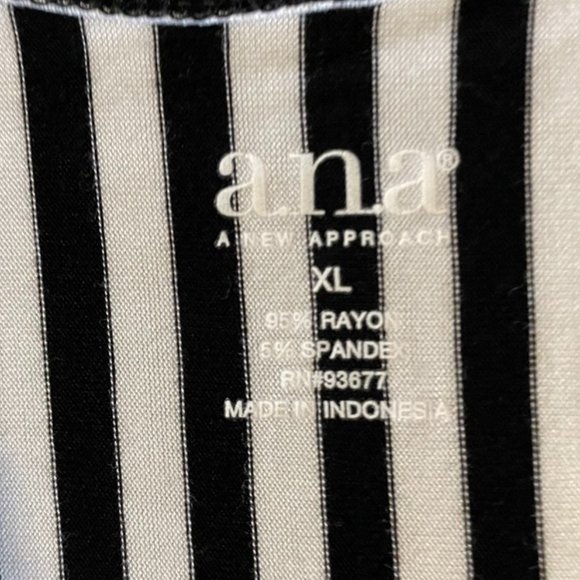 💚 a.n.a. Midi Short Sleeve Dress Black White XL - Picture 4 of 5